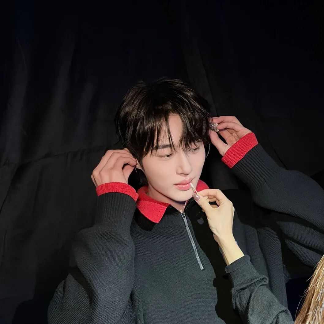 Recent activity shot of Byeon Wooseok