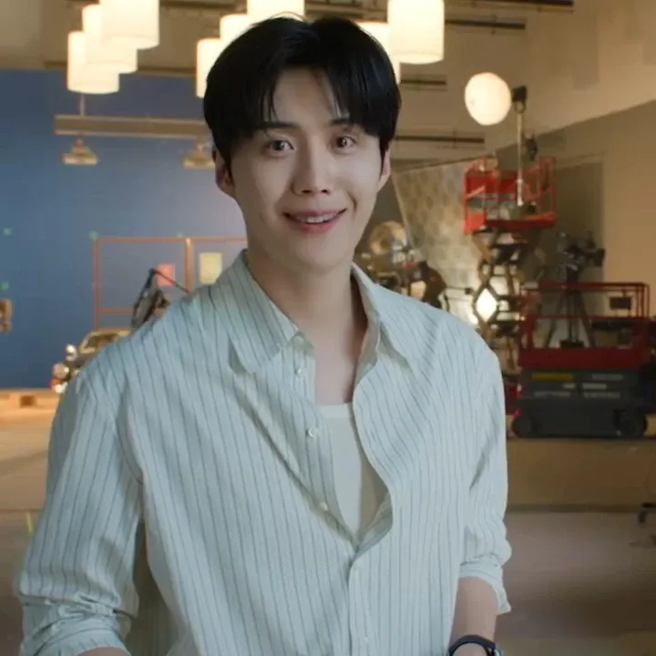 Cuplikan di balik layar dari Kim Seonho