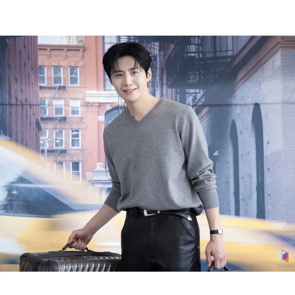 Behind-the-scenes cut of Kim Seonho