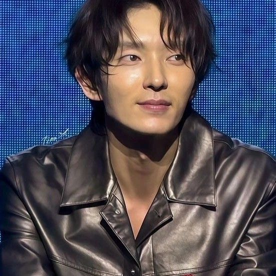 Latest photo of Lee Joongi