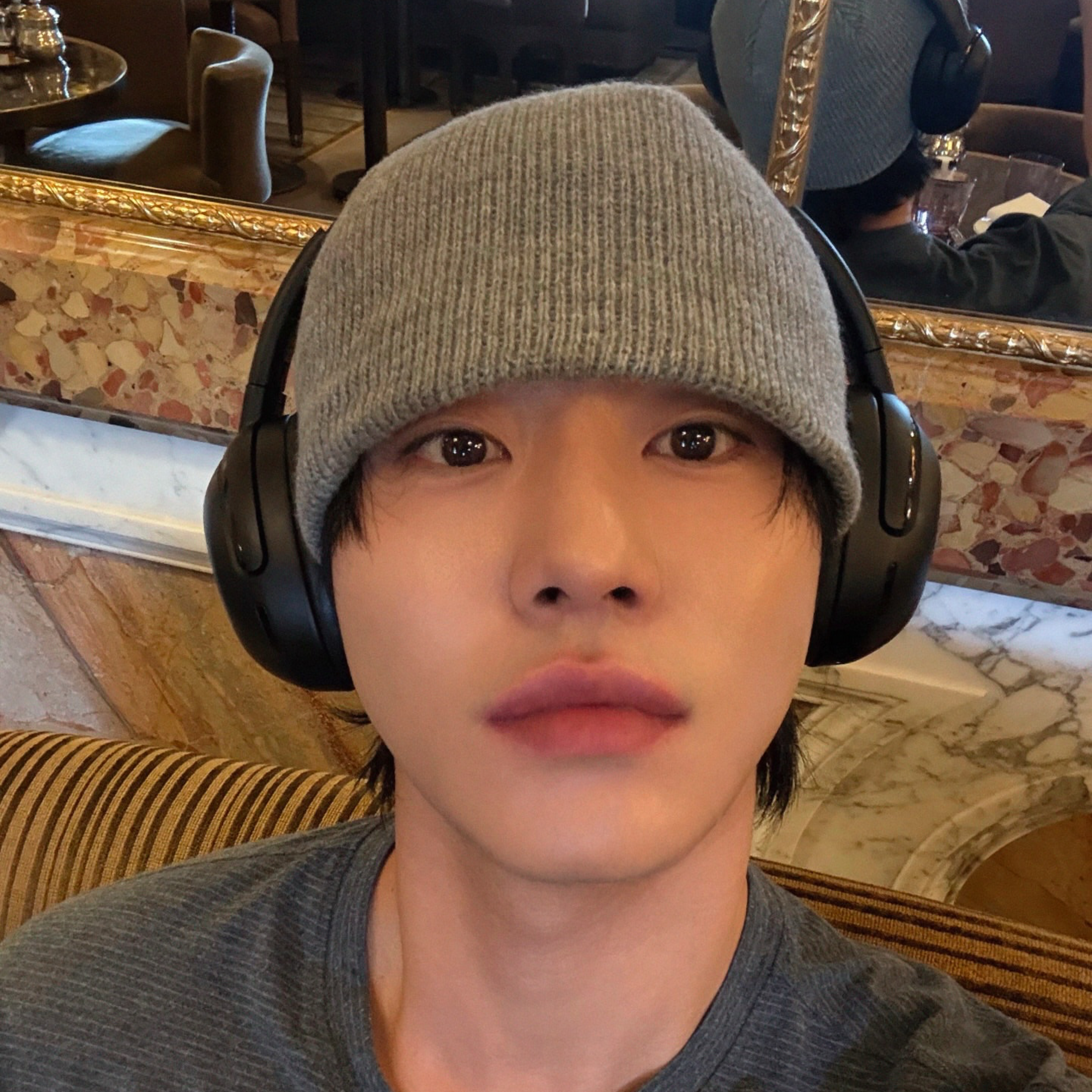 Behind-the-scenes cut of Ahn Hyoseop