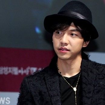 李昇基的近期活動照