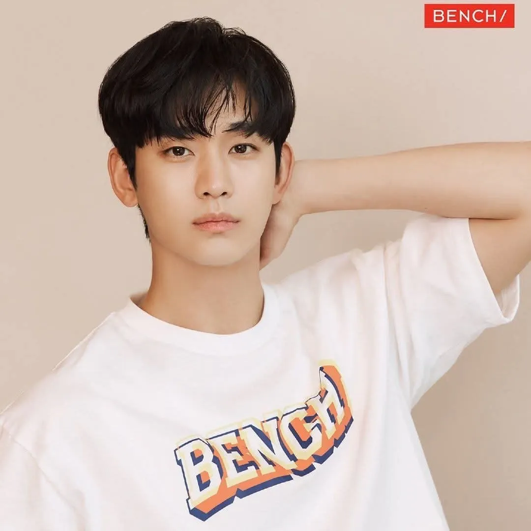 A moment captured by a fan of Kim Soohyun