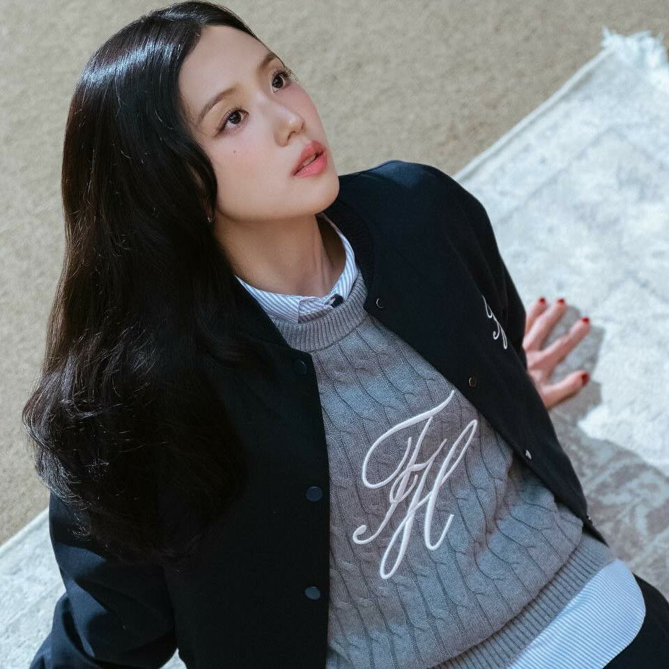 Recent activity shot of Jisoo (1995)