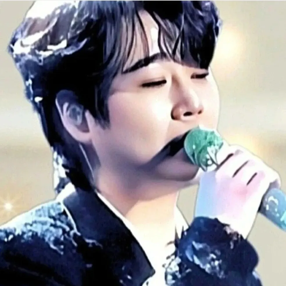 Recent activity shot of Hwang Youngwoong