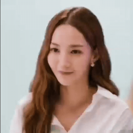 Behind-the-scenes cut of Park Minyoung