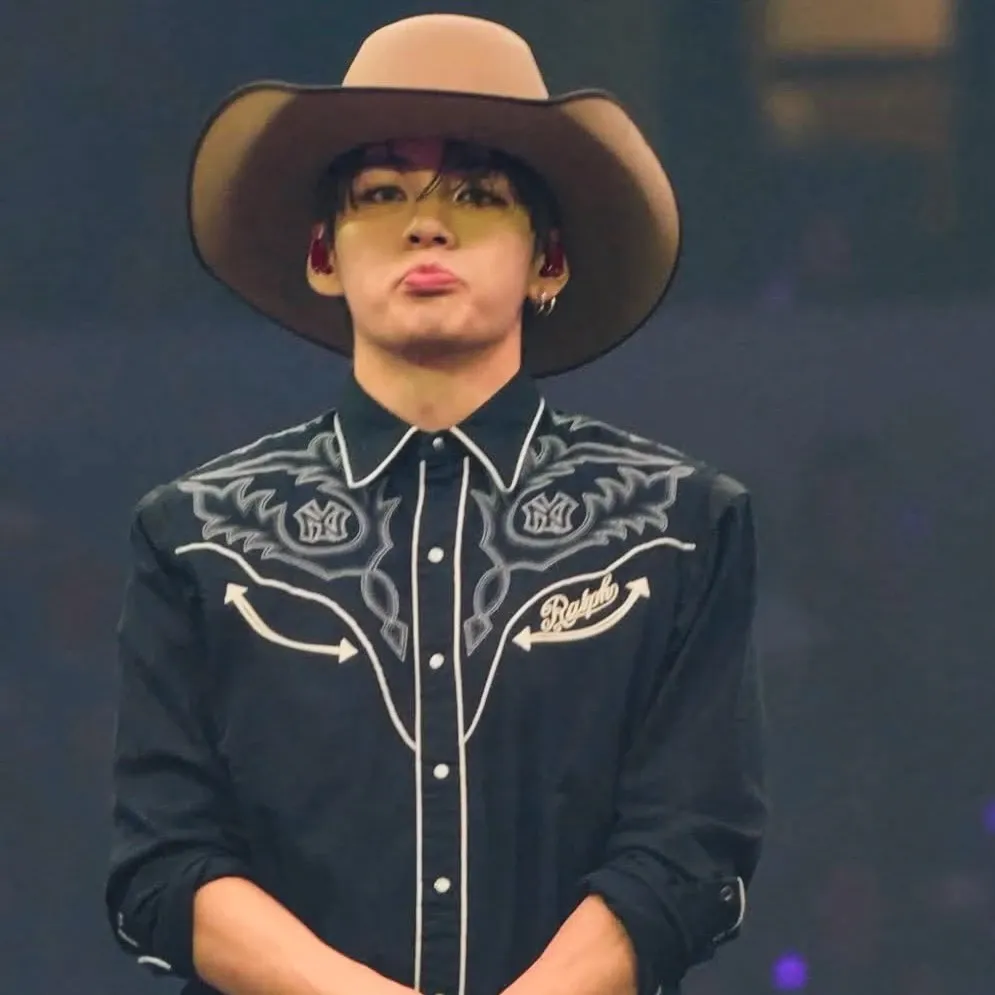 Behind-the-scenes cut of Kim Taehyung (V)