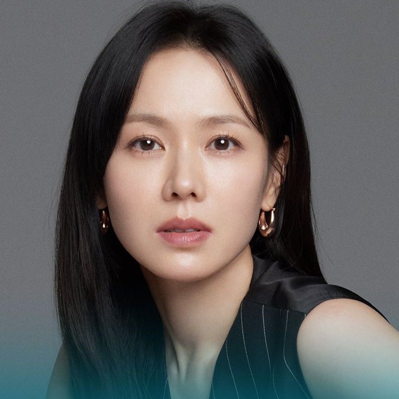 손예진 최근 활동샷