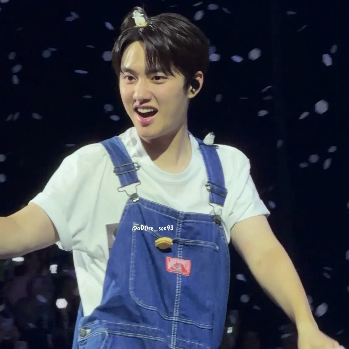 Momen yang diabadikan oleh penggemar Doh Kyungsoo (D.O.)