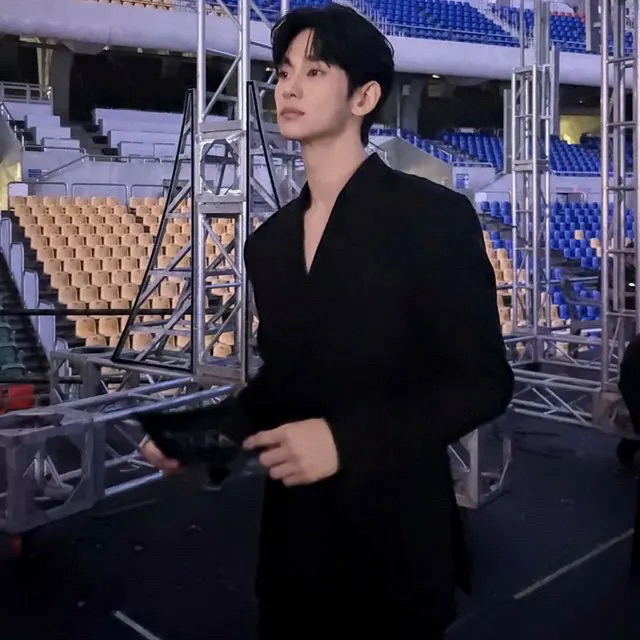Latest photo of Kim Soohyun