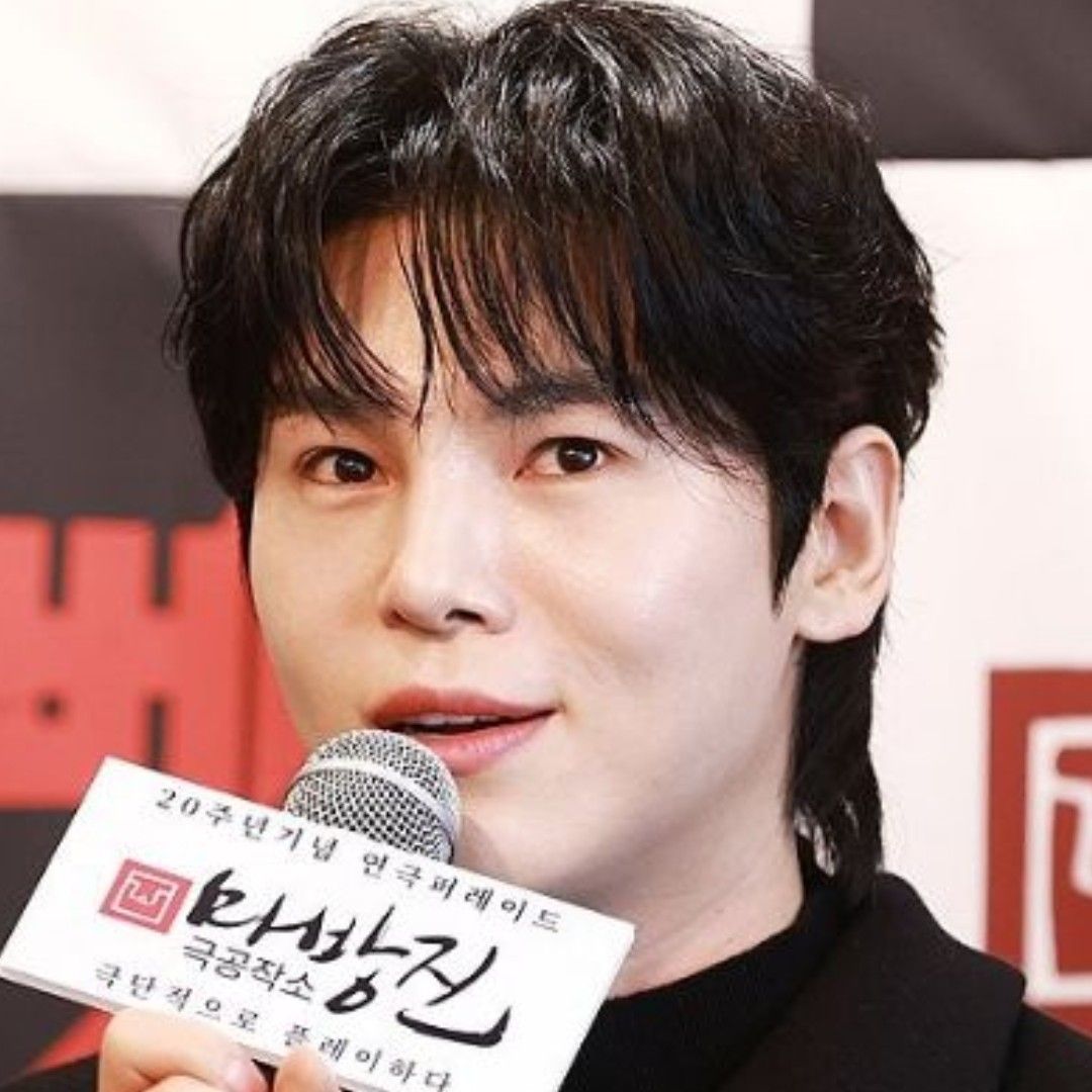 A moment captured by a fan of Kim Junsu (1991)