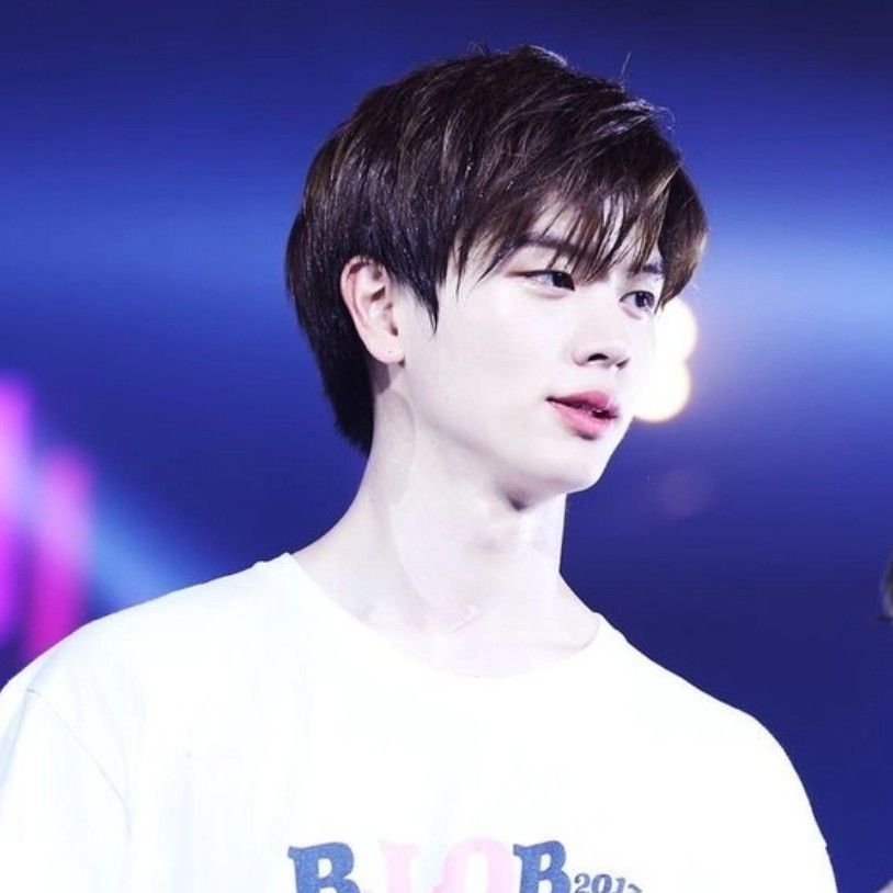 Recent activity shot of Yook Sungjae