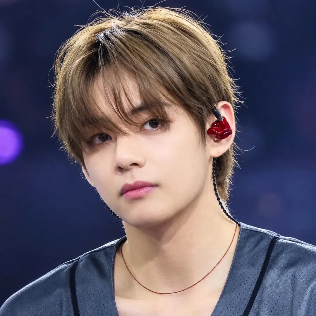 Latest photo of Kim Taehyung (V)