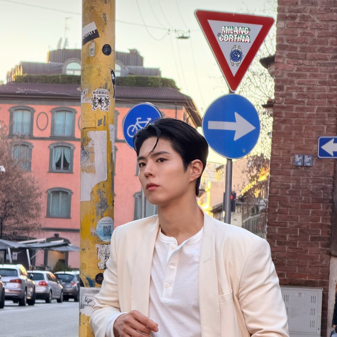 Latest photo of Park Bogum