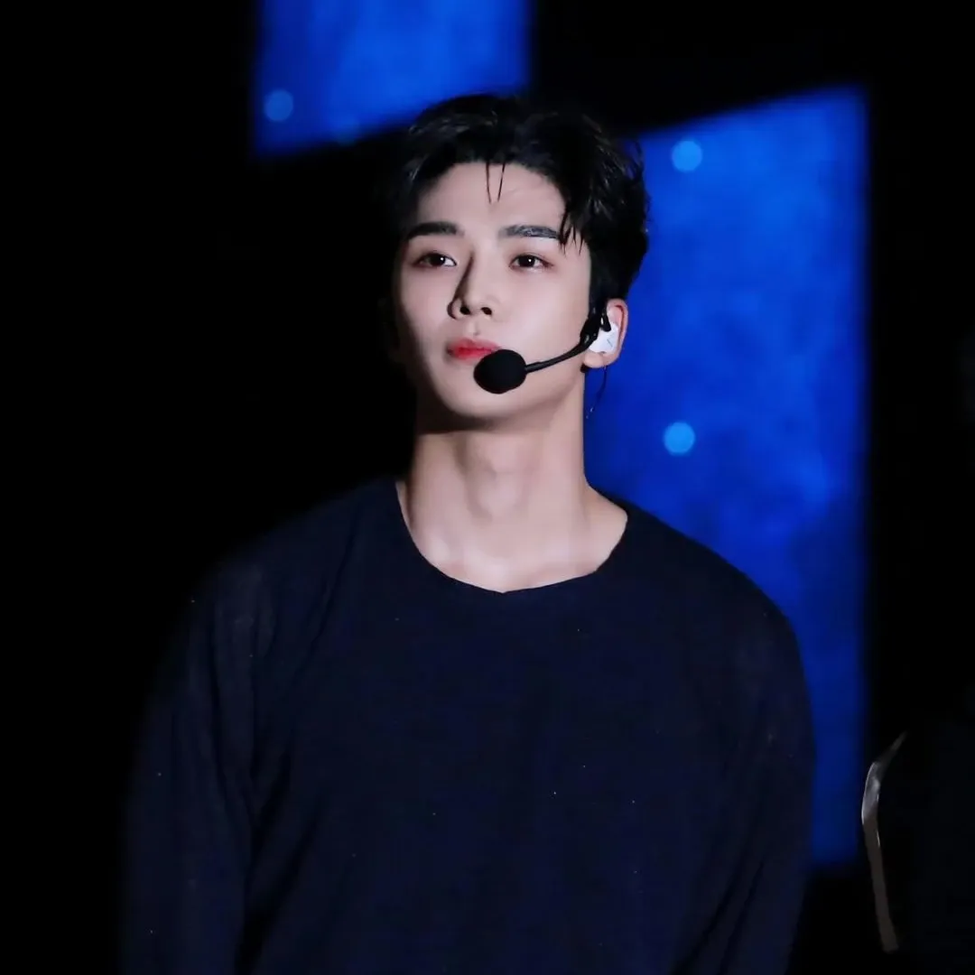 Cuplikan di balik layar dari Rowoon