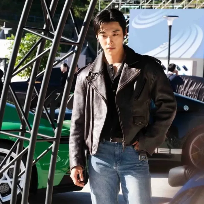 Recent activity shot of Woo Dohwan