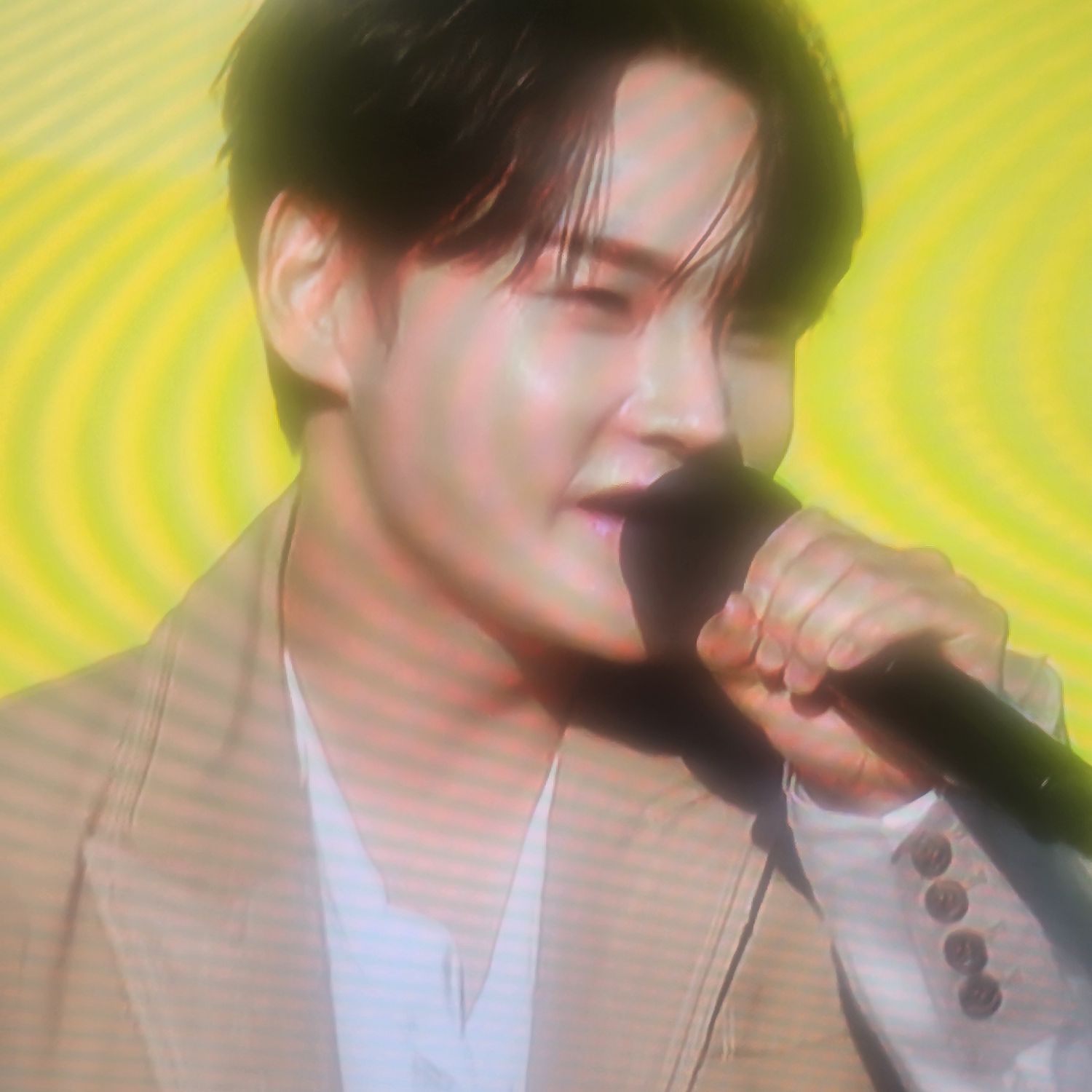 A moment captured by a fan of Park Seojin