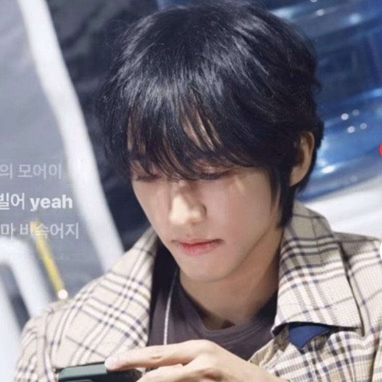 A moment captured by a fan of Lee Seungyoon