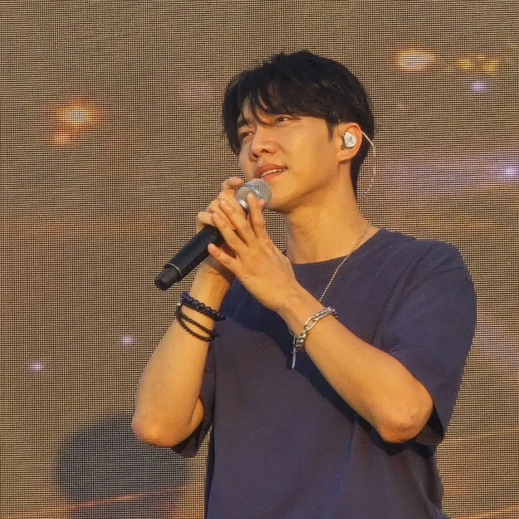 Foto terbaru dari Lee Seunggi