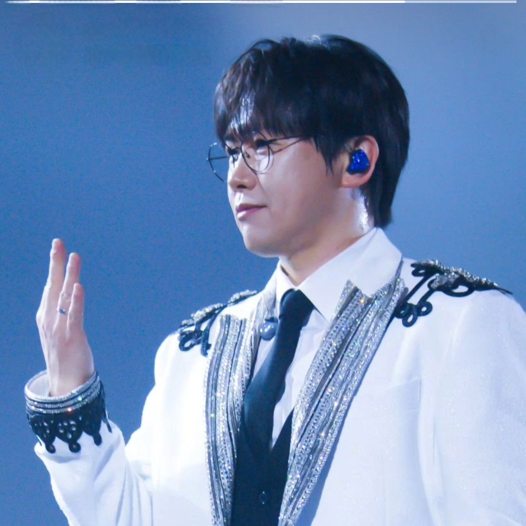 A moment captured by a fan of Chungil