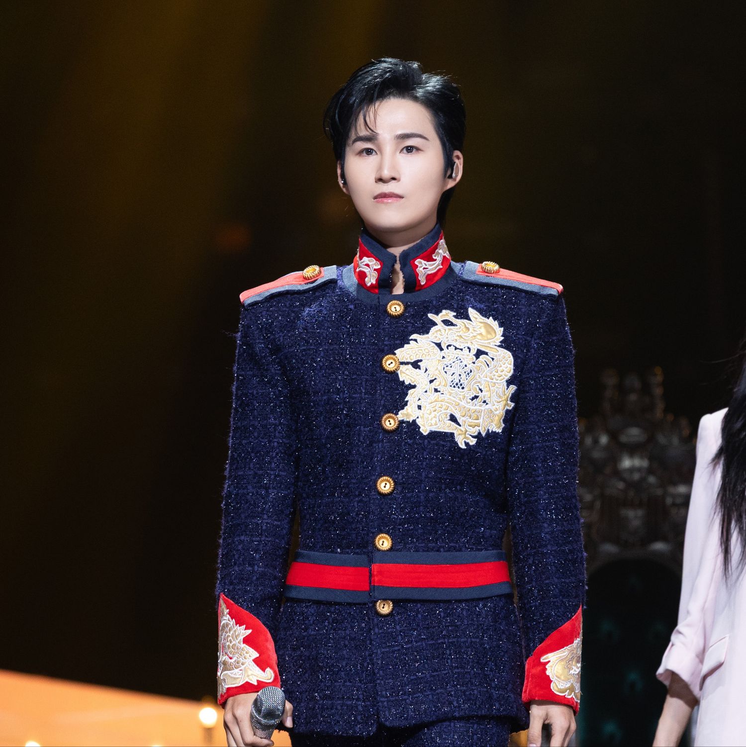 金熙栽的最新照片