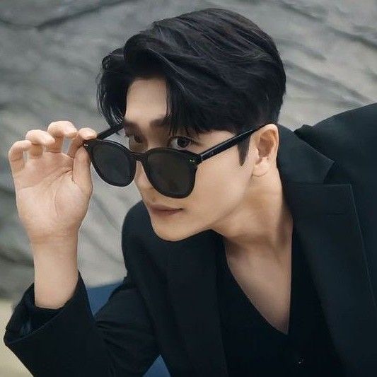 Behind-the-scenes cut of Kang Taeoh