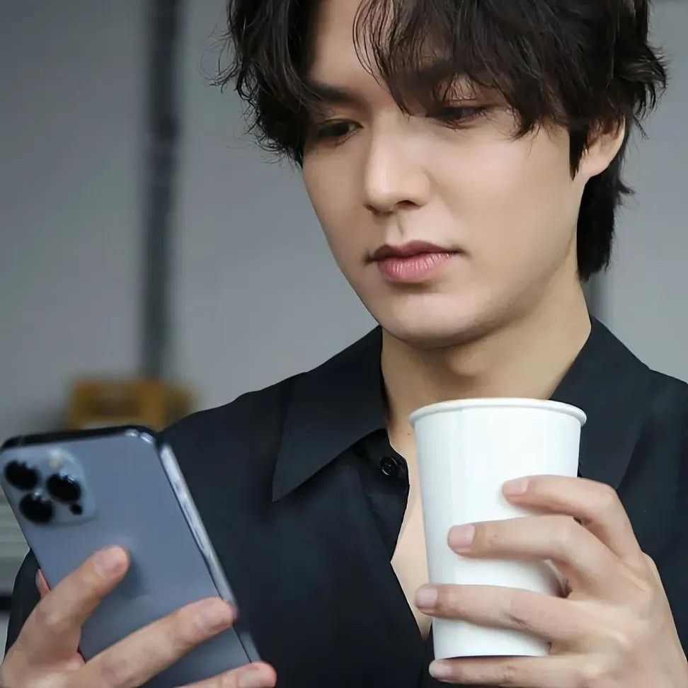 Behind-the-scenes cut of Lee Minho