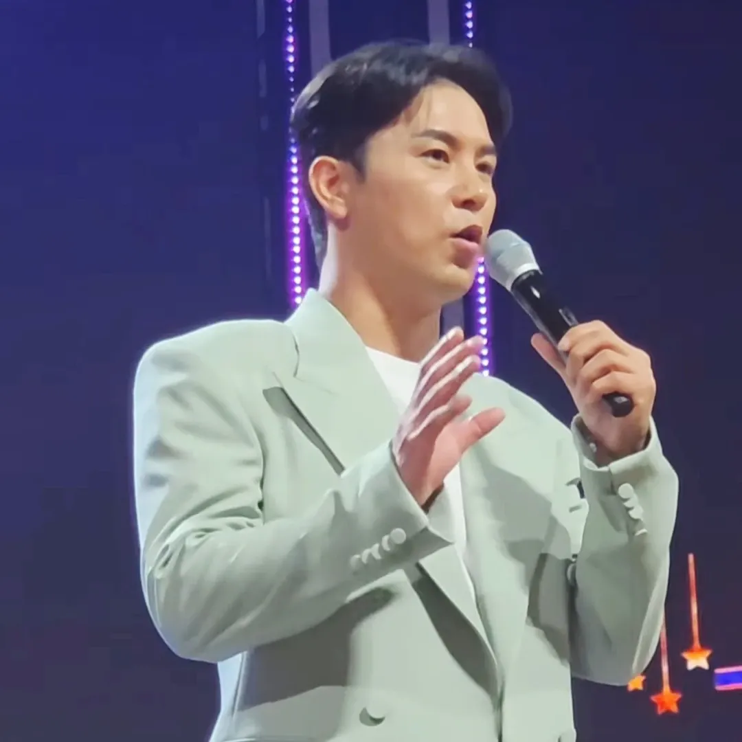 チャン・ミンホの最近の活動ショット