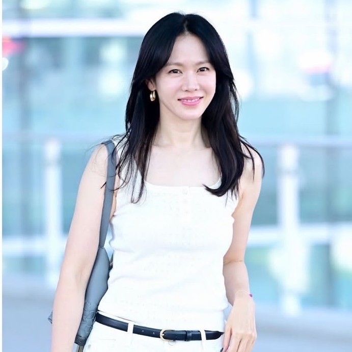 孙艺珍的近期活动照