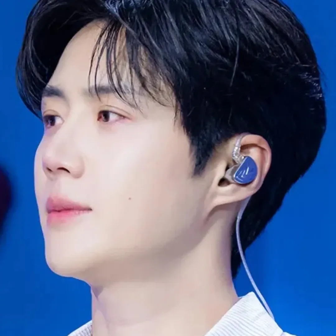 김선호 최근 활동샷