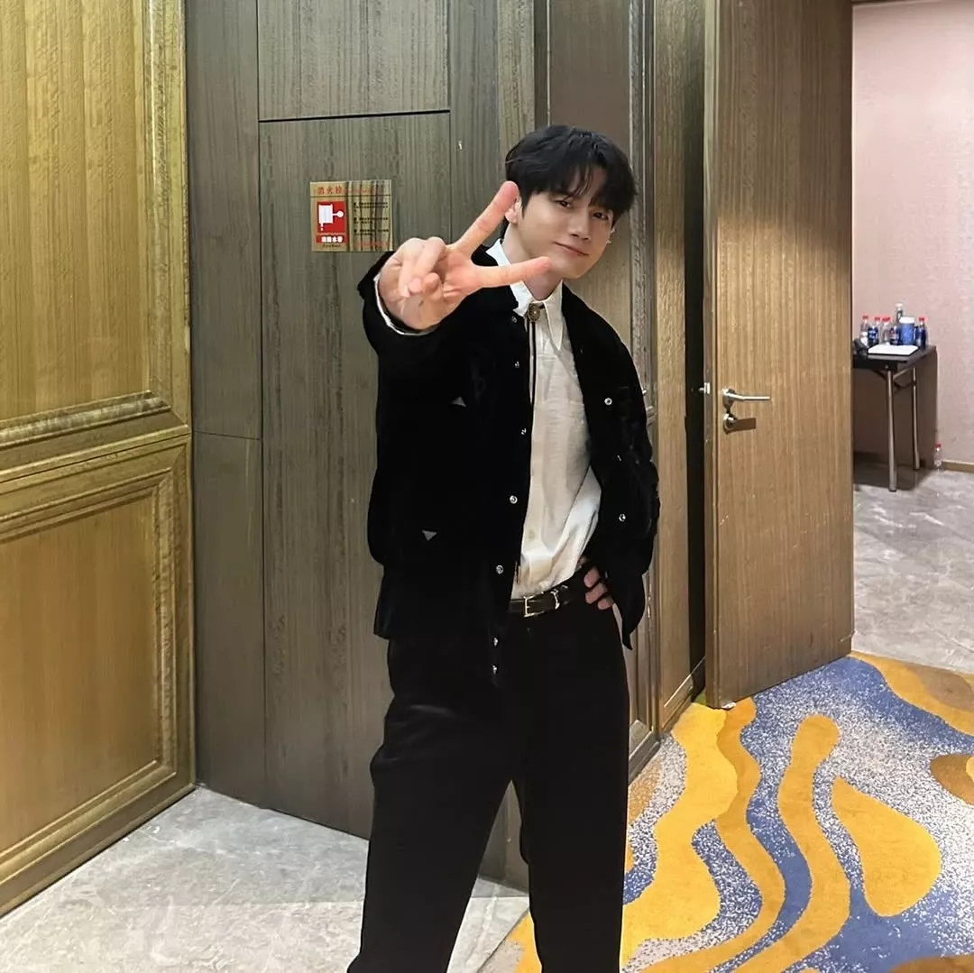 옹성우 최근 활동샷