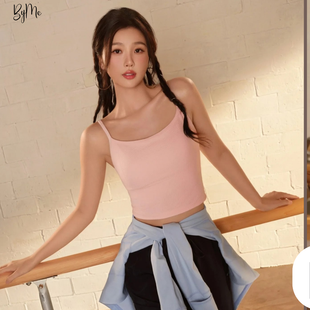 A moment captured by a fan of Esther Yu