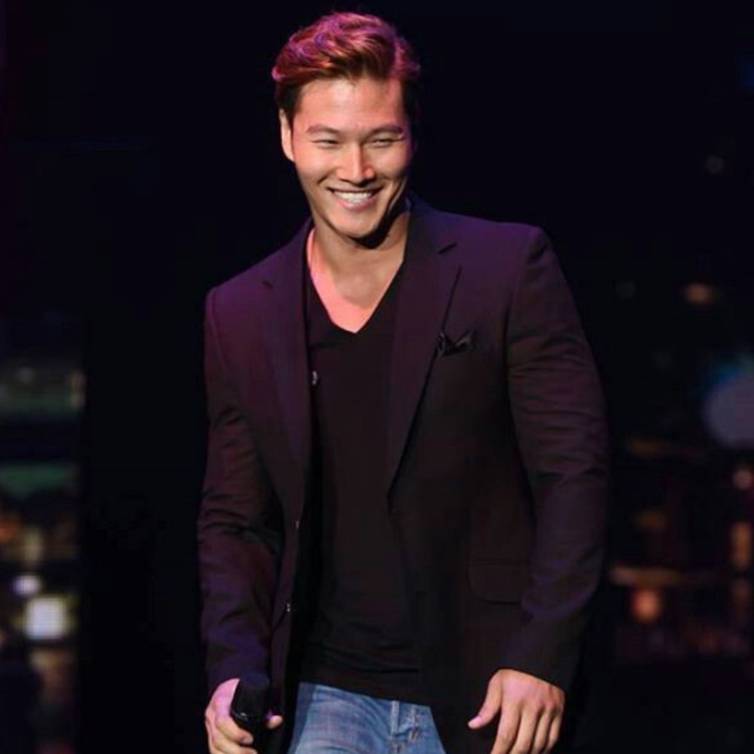 金钟国的最新照片