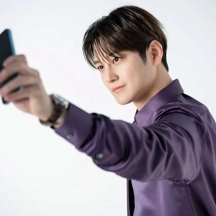 A moment captured by a fan of Kim Bum