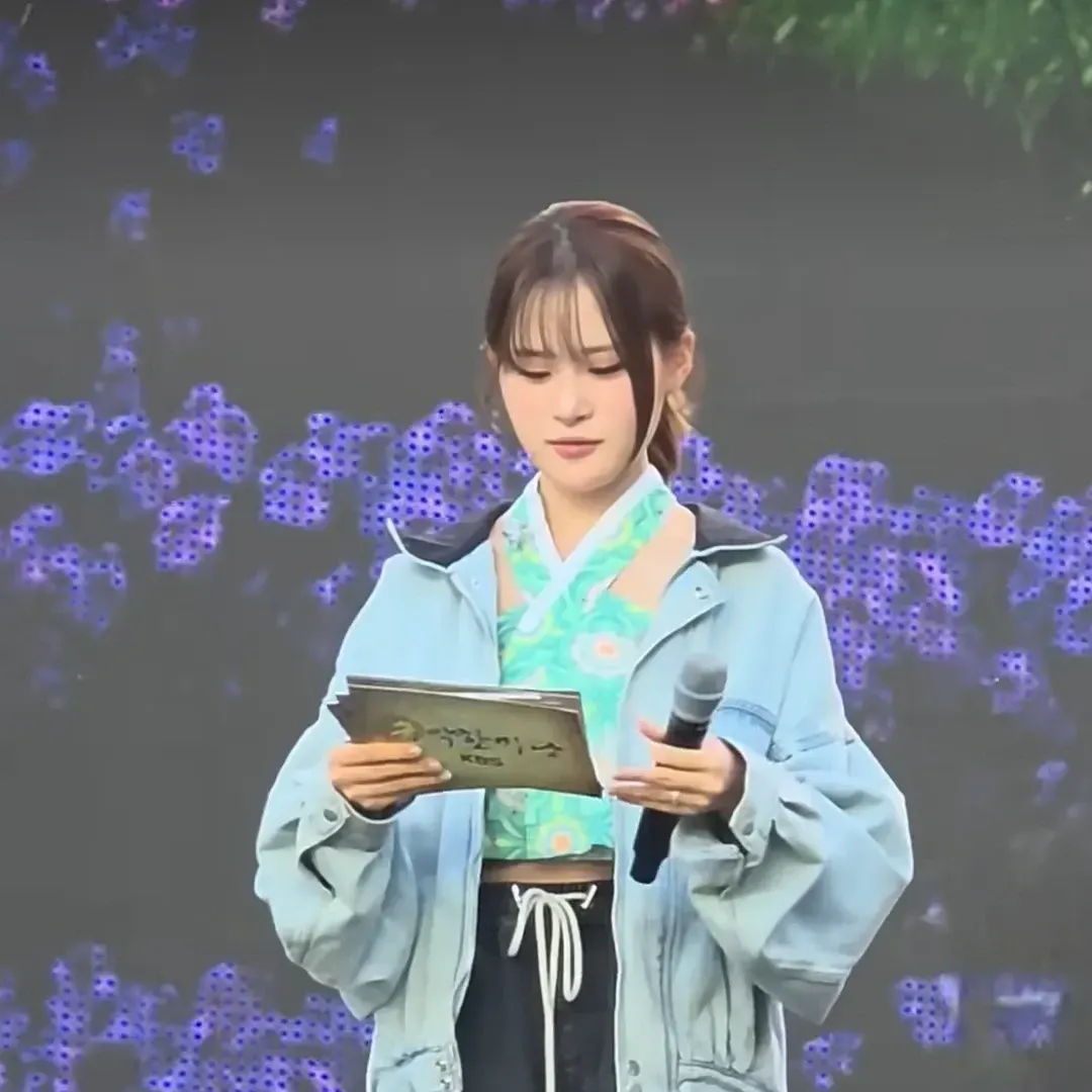 Momen yang diabadikan oleh penggemar Kim Dahyun