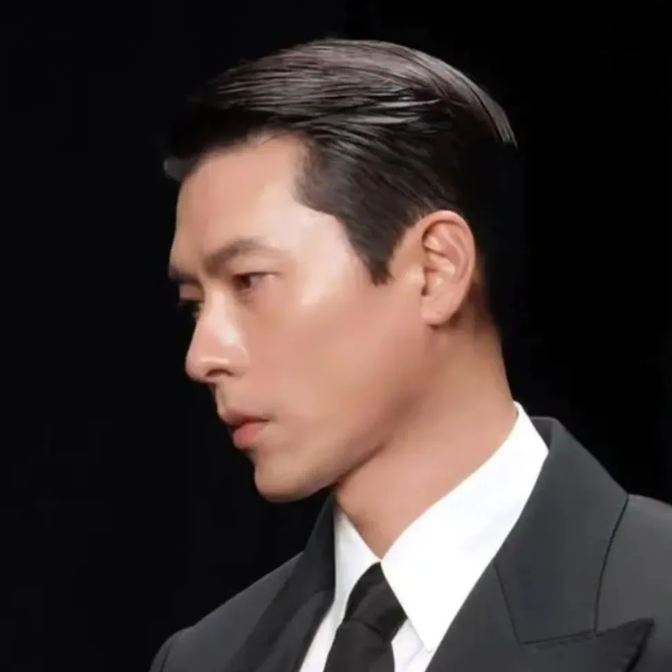 Cuplikan di balik layar dari Hyun Bin