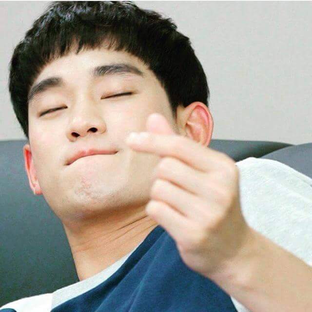 金秀賢的最新照片