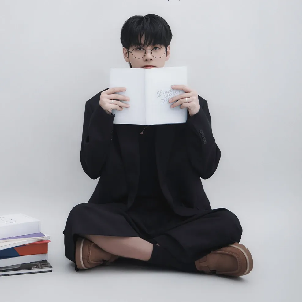 A moment captured by a fan of Ong Seongwu