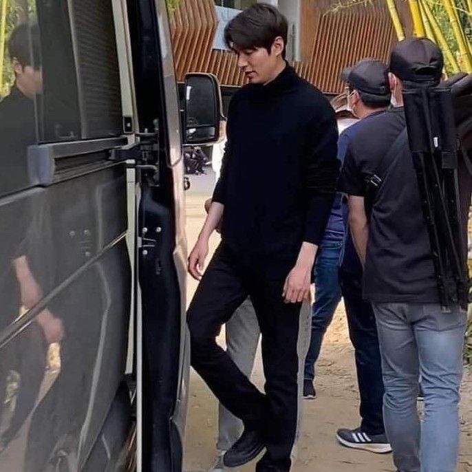 Recent activity shot of Lee Minho