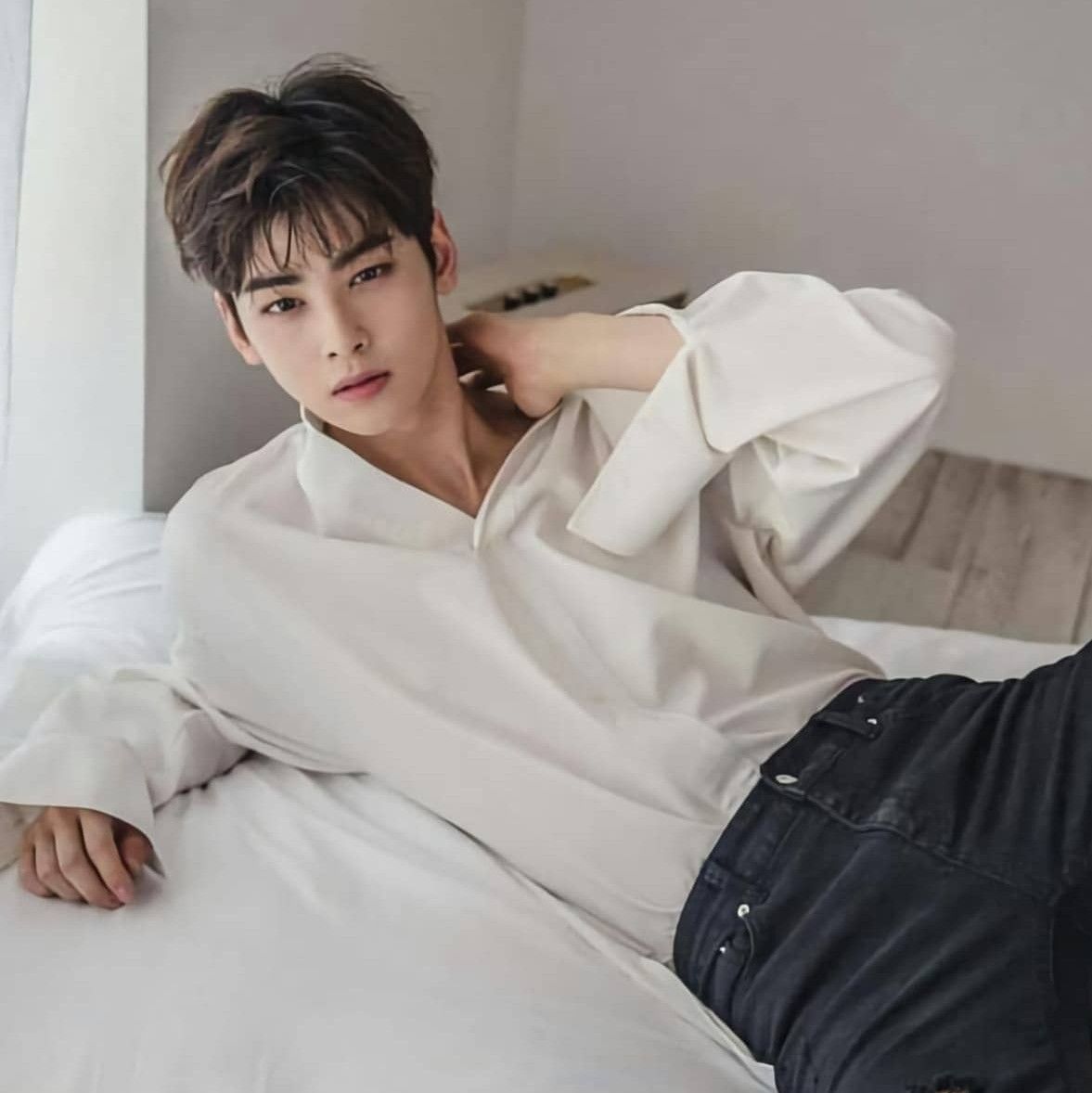 A moment captured by a fan of Cha Eunwoo