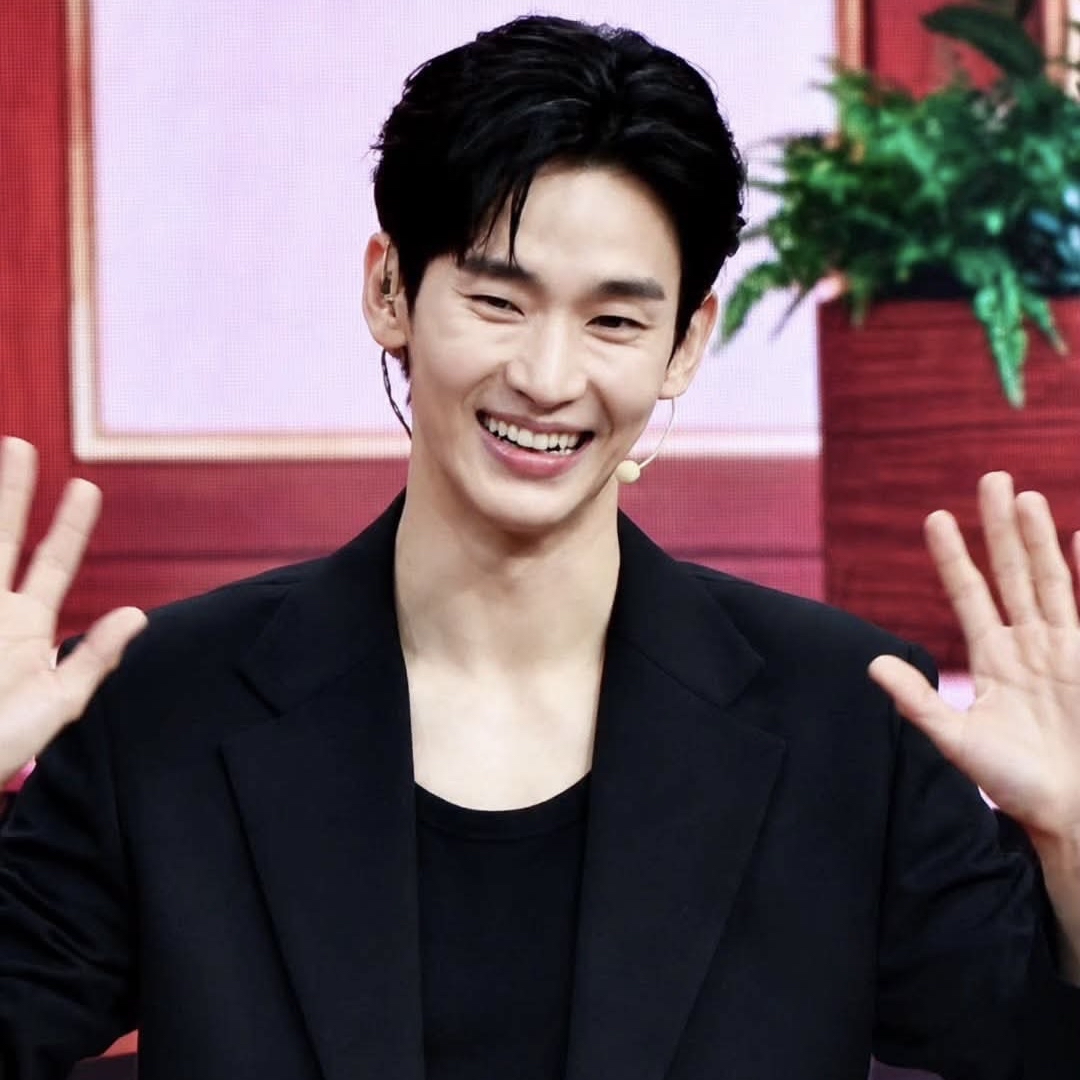 Behind-the-scenes cut of Kim Soohyun