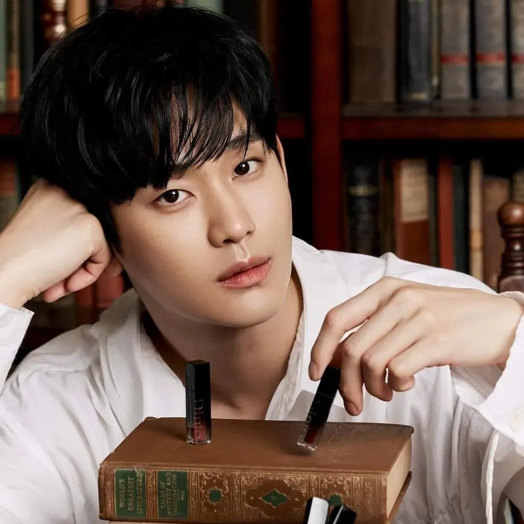 Recent activity shot of Kim Soohyun