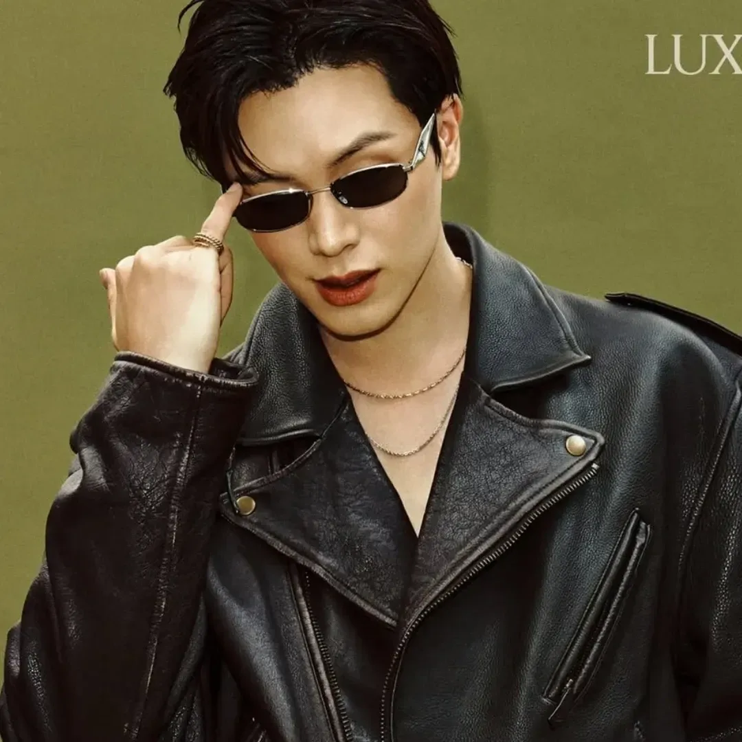 Recent activity shot of Yook Sungjae
