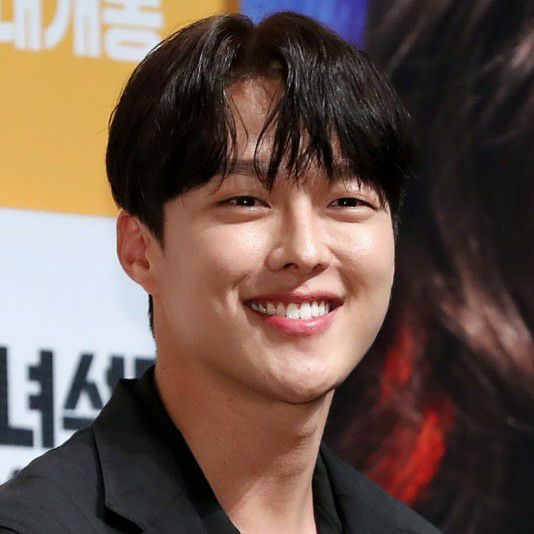 チャン・ギヨンの最近の活動ショット