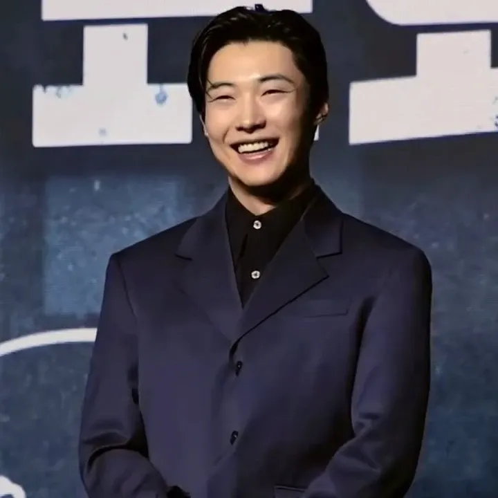Behind-the-scenes cut of Woo Dohwan