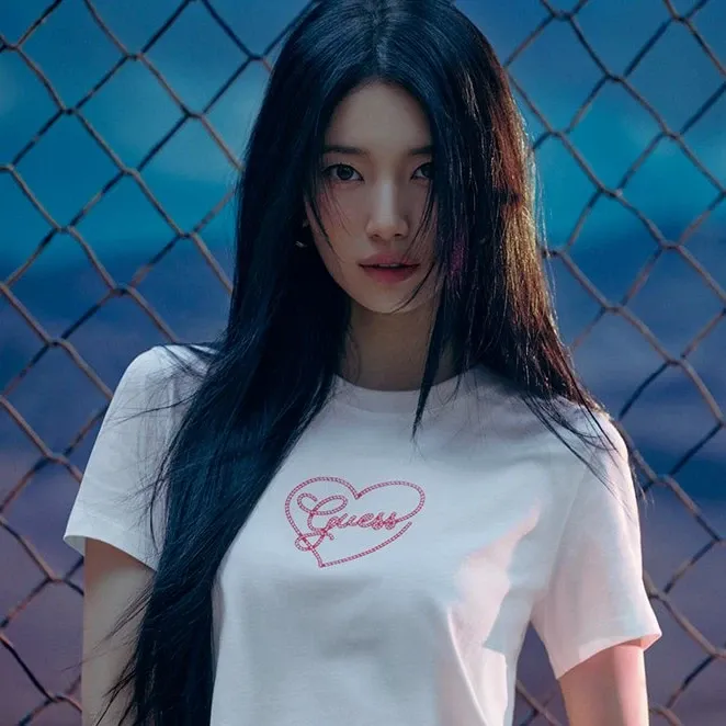 Behind-the-scenes cut of Bae Suzy