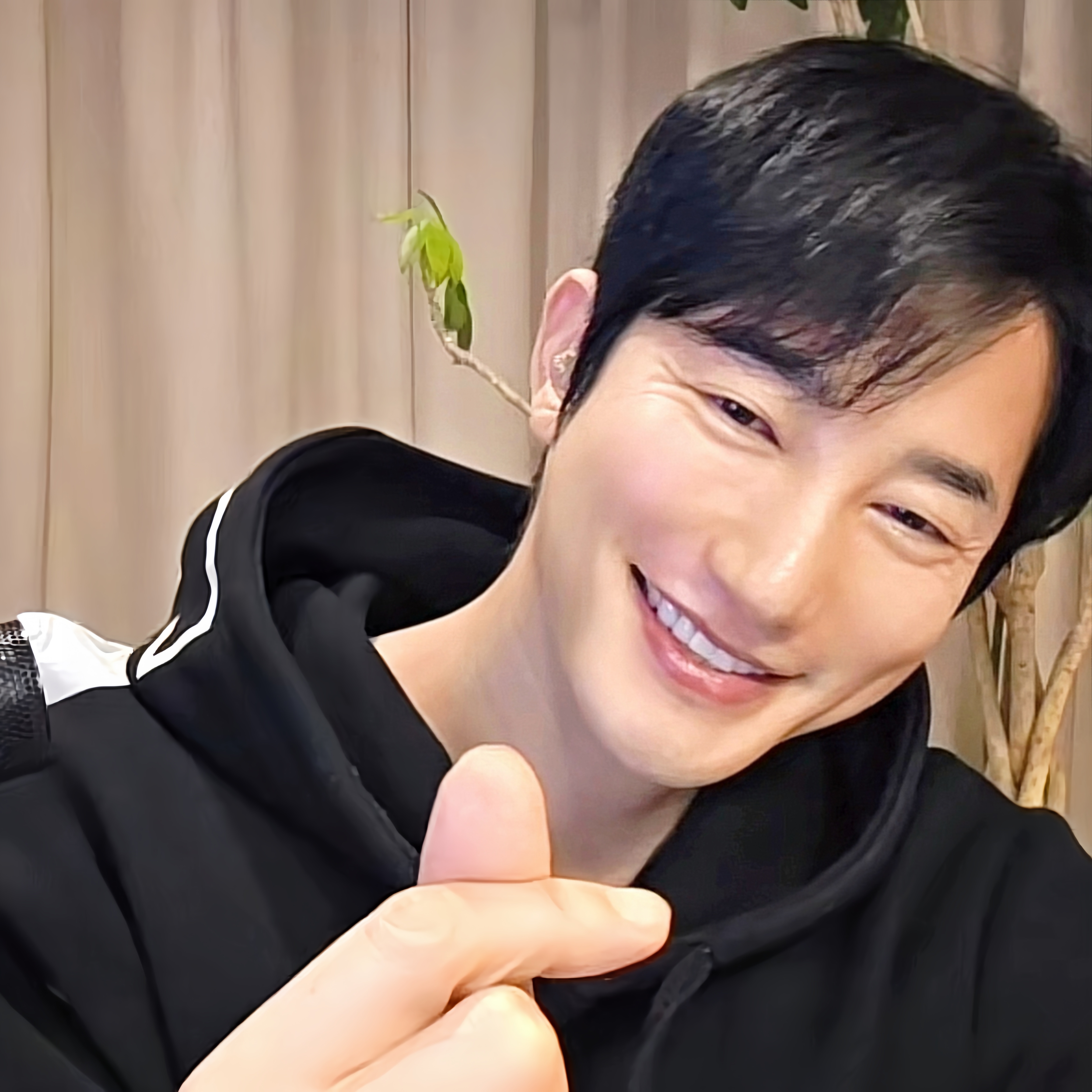 Recent activity shot of Park Sihoo