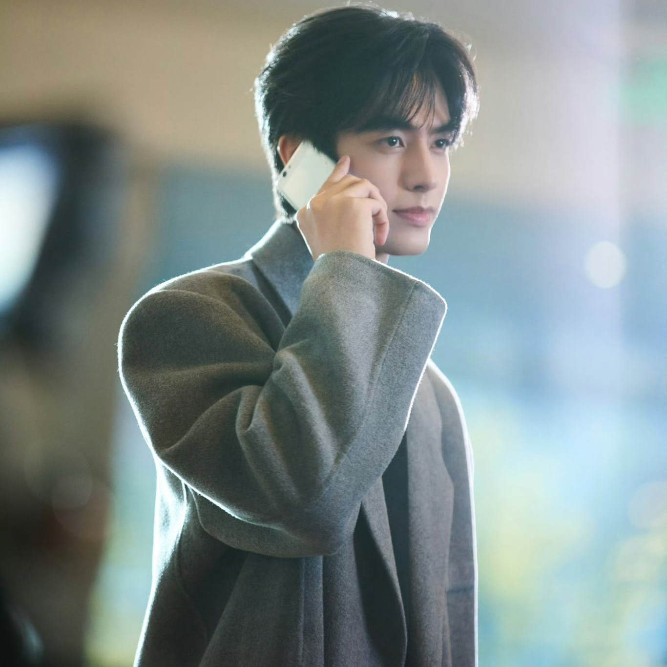 Behind-the-scenes cut of Song WeiLong