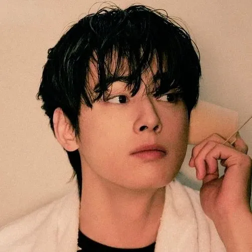 チャ・ウヌの最新写真