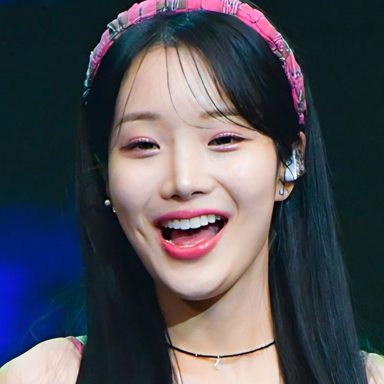 A moment captured by a fan of Kim Soyeon (2004)